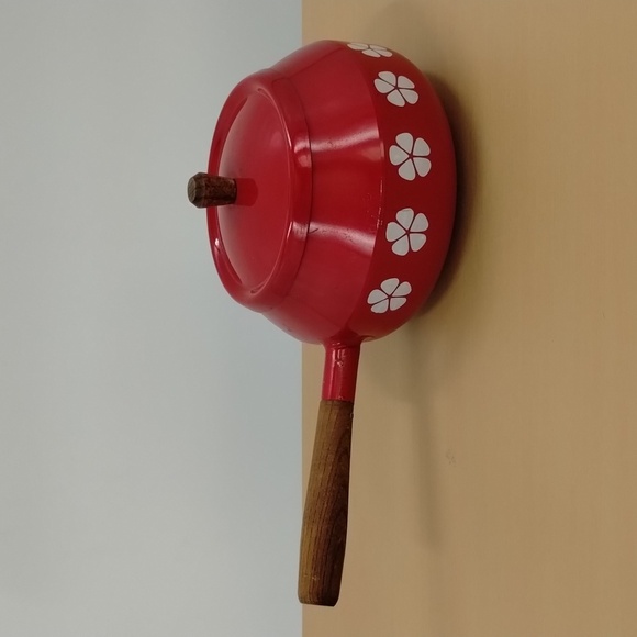 Imperial Japan enamel red floral pot white flowers with long wood handle vintage - Picture 8 of 9